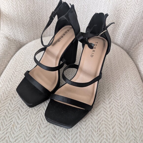 Torrid Black Strappy Block Heels - Picture 3 of 4